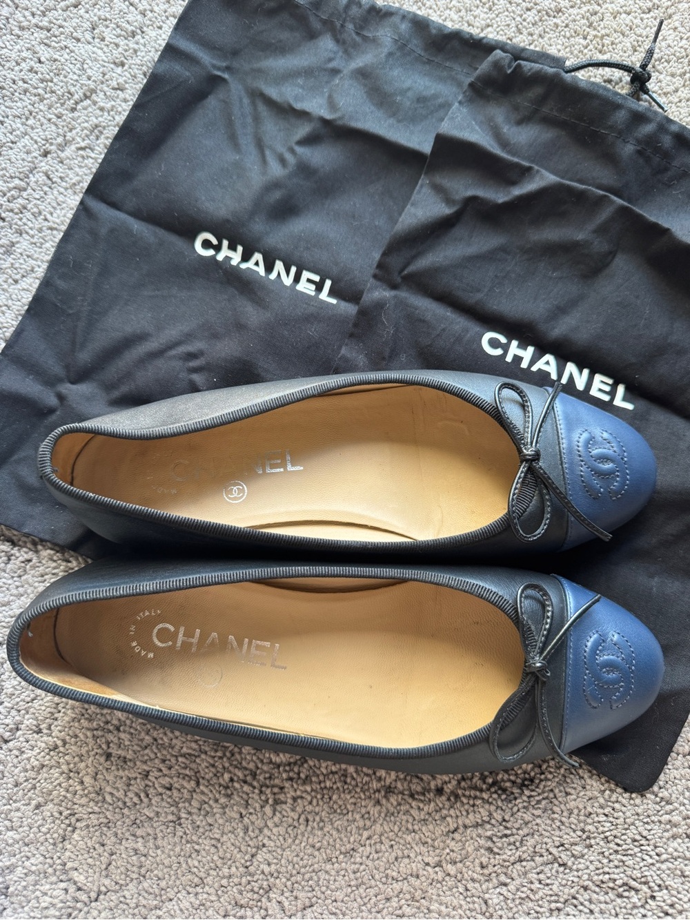 CHANEL Black and Navy Cap-Toe Ballet Flats - Picture 5 of 7
